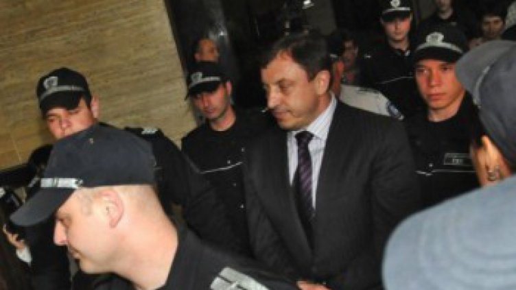 Амнезия спохожда свидетели за "Октопода“