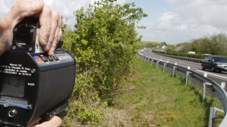 Една трета от нарушителите на пътя се скатават от глоба