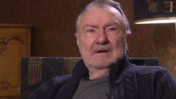 Големият Васил Михайлов се радва на правнучка