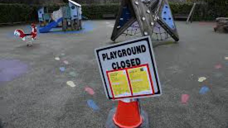 Ирландия въведе пълна карантина