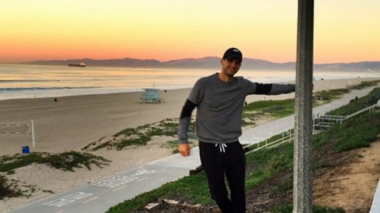 Гришо посреща изгрева в очакване на Маша