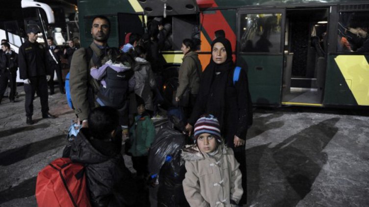 Кресна на протест срещу бъдещ бежански център