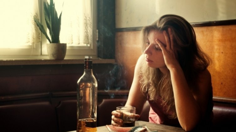 Свещеници и православни психолози ще подпомагат алкохолно зависими и семействата им