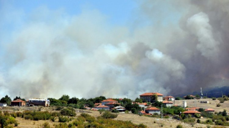 Едва 1% от пожарите у нас за година са по естествени причини