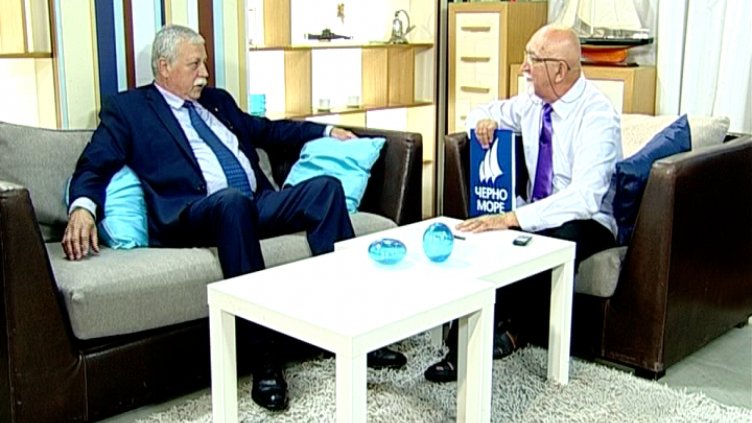 "Щрихи от утрото" (20.06.2017) - Минути за култура-Илия Раев