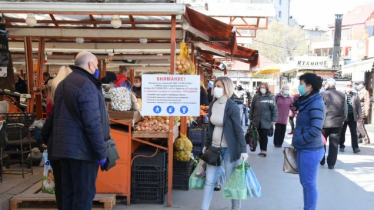 Галъп: 86% от българите смятат, че се справя добре с епидемията