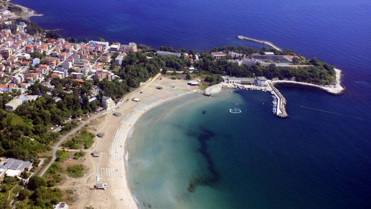 Данъчни по морето – под прикритие проверяват търговци