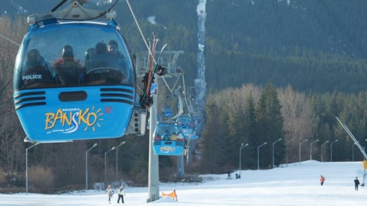 След близо 2 години: Зимните ни курорти отново са пълни с британци