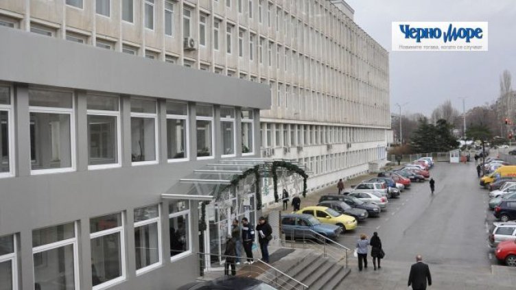 Още по тъмно варненци започнаха да декларират доходите си