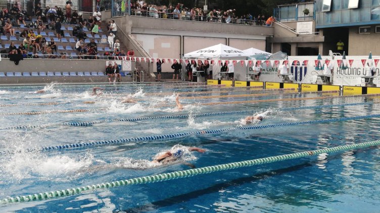 250 плувци от 21 клуба атакуват медали в Black Sea Cup във Варна