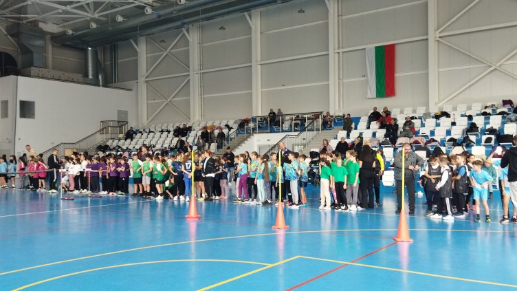 ОУ „Н.Й. Вапцаров“ спечели първия старт от „Бързи и сръчни"