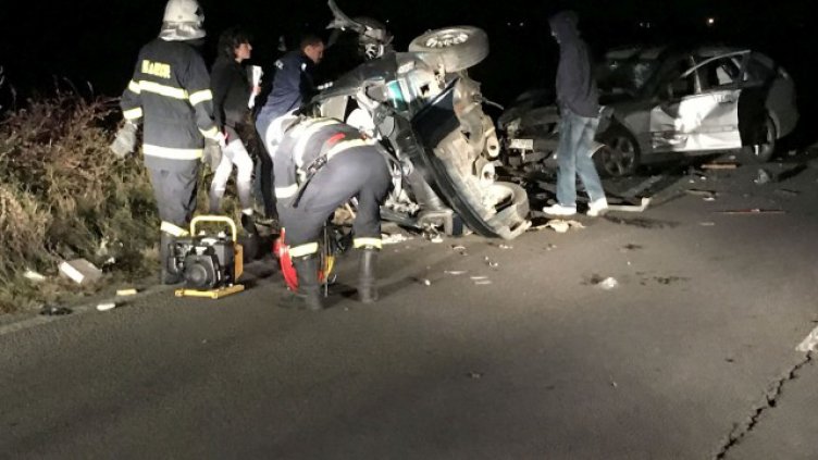 Двама души загинаха при тежка катастрофа на пътя Стара Загора – Казанлък