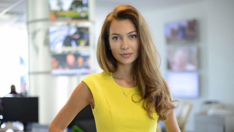 Никол Станкулова стана майка на момиченце