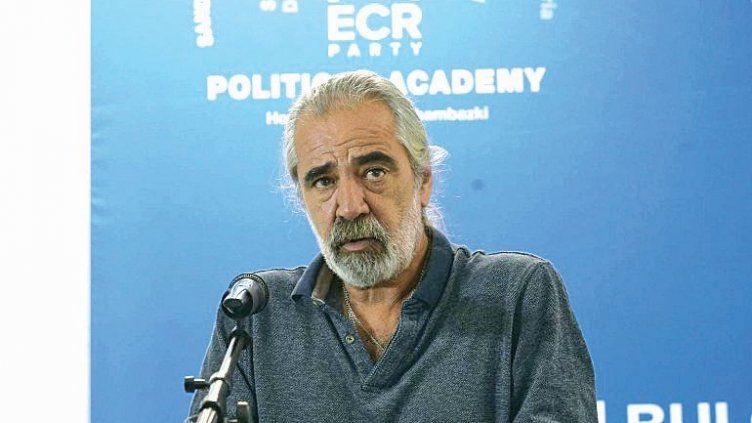 Наш евродепутат: Докато Северна Македония не си изпълнява задълженията по Договора за приятелство, няма място в ЕС