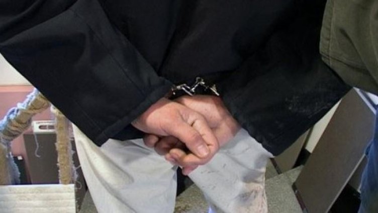 Задържаха баща и син с близо 200 грама кока