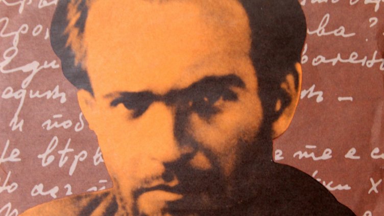 Национален рецитал по творби на Вапцаров събра 120 участници във Варна