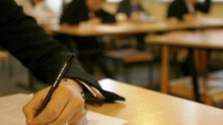Над 52 000 зрелостници се явяват на матура по БЕЛ