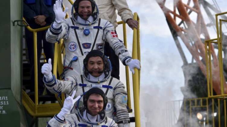 Руските космонавти минават на хамбургери?