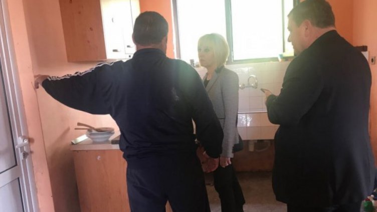 ОмбудсМая: Да опростят сметките за ток на пострадалите в Камено!