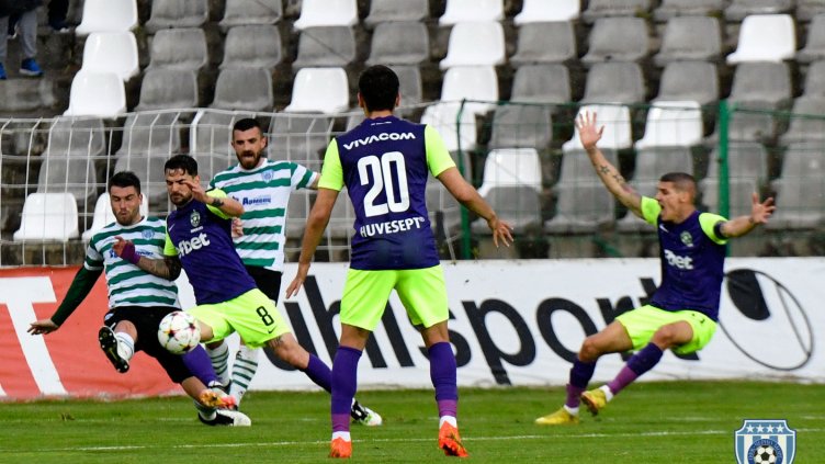 Лудогорец победи Черно море на "Тича" и гледа уверено към финала за Купата