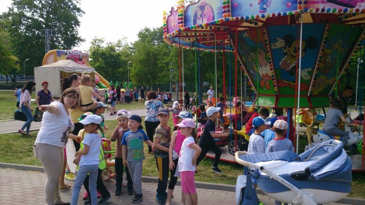 Район Вл. Варненчик празнува 1 юни (СНИМКИ)