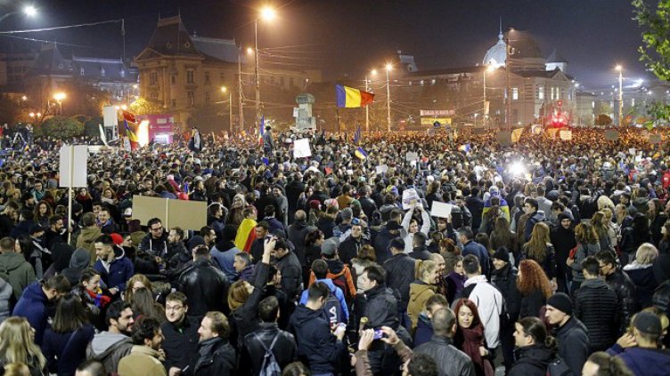 Хиляди румънци излязоха на протест