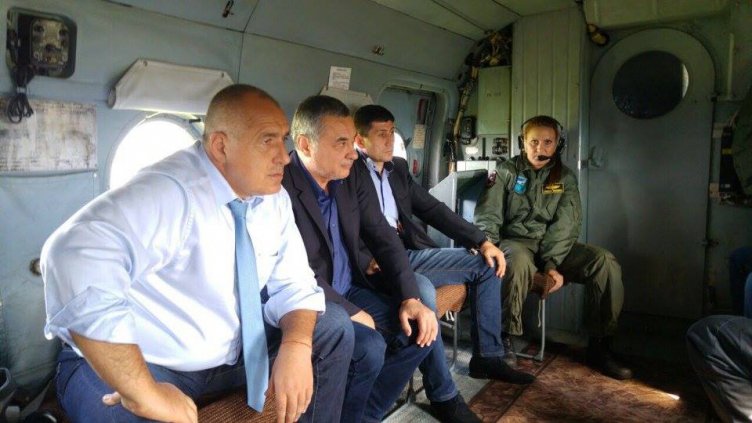 40 нови джипа в помощ на Гранична полиция вече са на място 