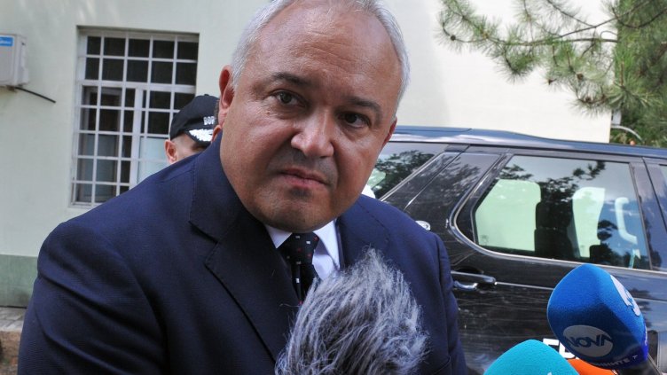 Увеличават полицейските патрули по пътищата