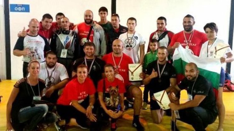Във Варна националите ни взеха 5 световни титли по комбат рестлинг