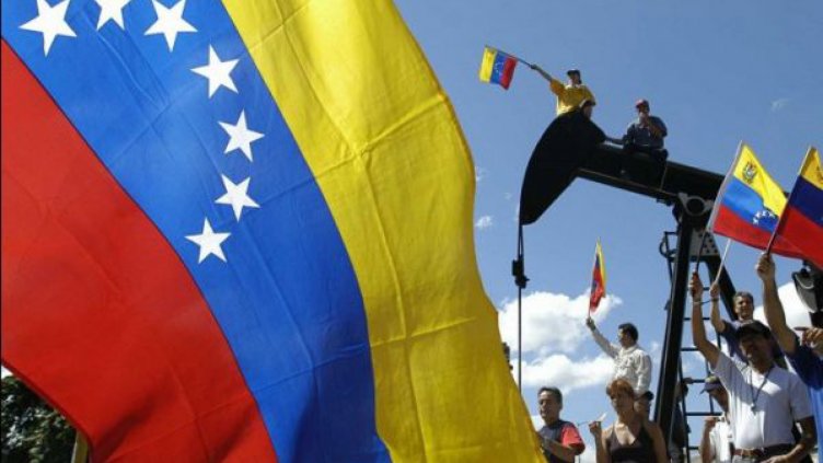 Венецуела вече ще обявява цената на петрола си в юани, а не в долари