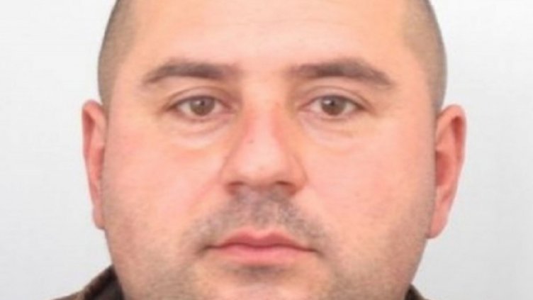 Трети ден издирват заподозрян за убийството в Костенец