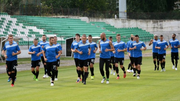 Треньорът на Черно море определи групата за първия мач от новия сезон