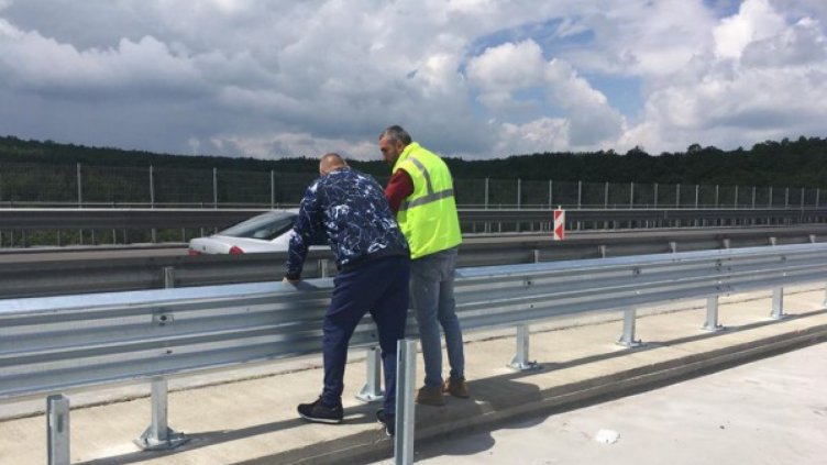 Борисов тръгна по проверки на АМ "Тракия"