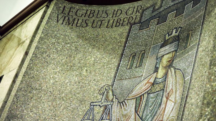 В Омуртаг: Осъдиха мъж на 20 г. затвор за убийството на 21-годишна