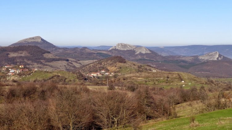 Фотоизложба "На пътуването и планината с любов"