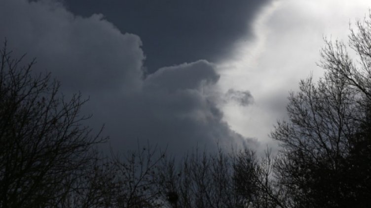 Жълт код за обилни валежи с гръмотевици е обявен за 7 области