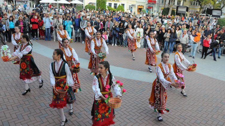 160 години читалищно дело в България отбелязаха във Варна