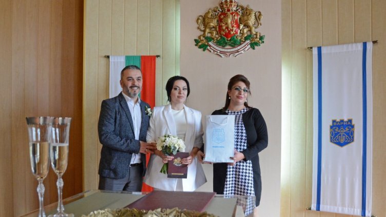 14 двойки се венчаха в Седмицата на брака във Варна