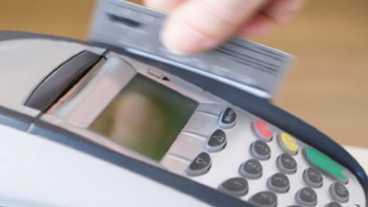 Слагат пос терминал във всяка община и държавна институция