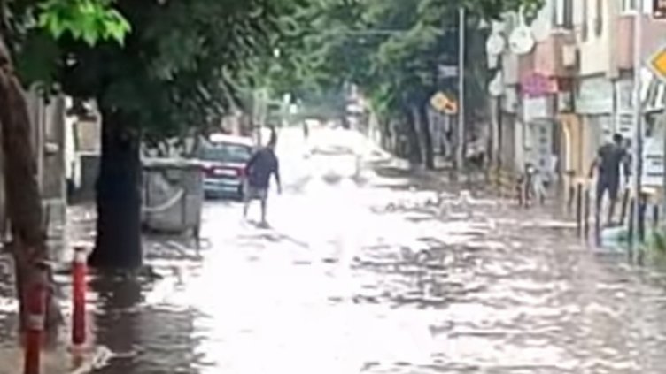 ул. &quot;Капитан Райчо&quot; в района на пазара