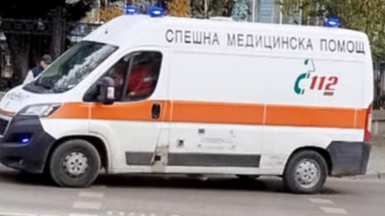 Трима пострадали при две катастрофи край Варна през уикенда