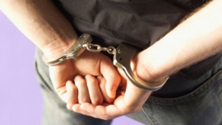 Потвърдиха ареста на опасен рецидивист, ограбил сестра си