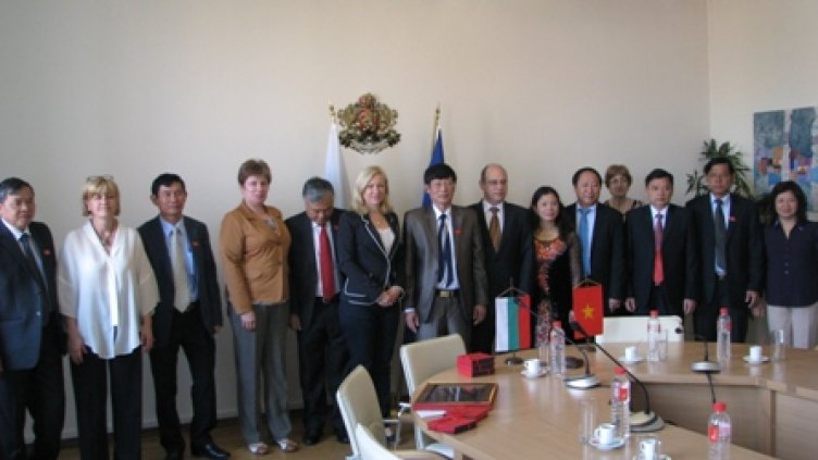 Лазар Лазаров: „36,6 % от държавния бюджет на България е за разходи в социалния сектор”