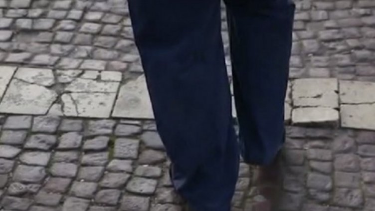 Жена осъди Шумен заради счупена плочка