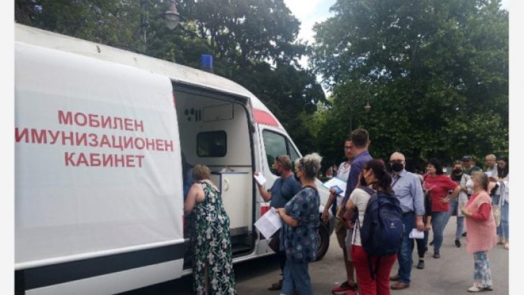 Ето ги варненските антиваксъри, спрели имунизациите в Морската градина