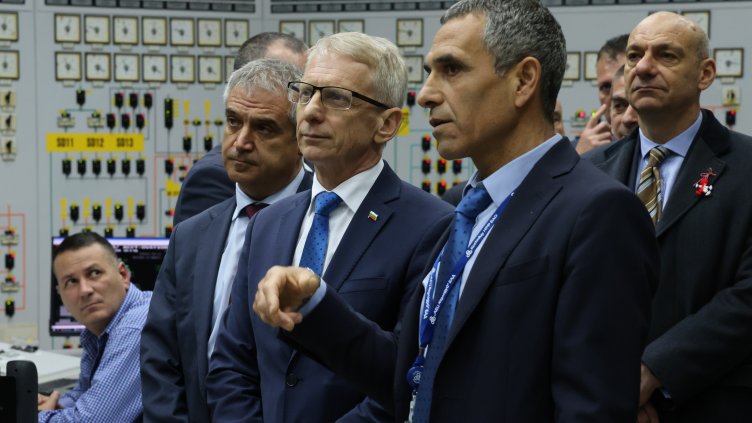 Премиерът Денков от АЕЦ „Козлодуй“: Очаквам плавен преход към неруско гориво