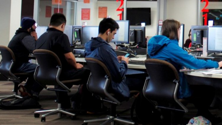 През септември стартира професията приложен програмист