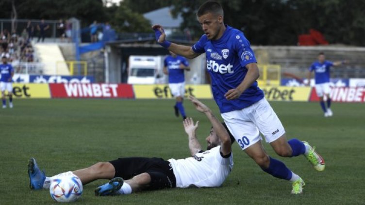 "Спартак" Вн загуби драматично от "Славия"