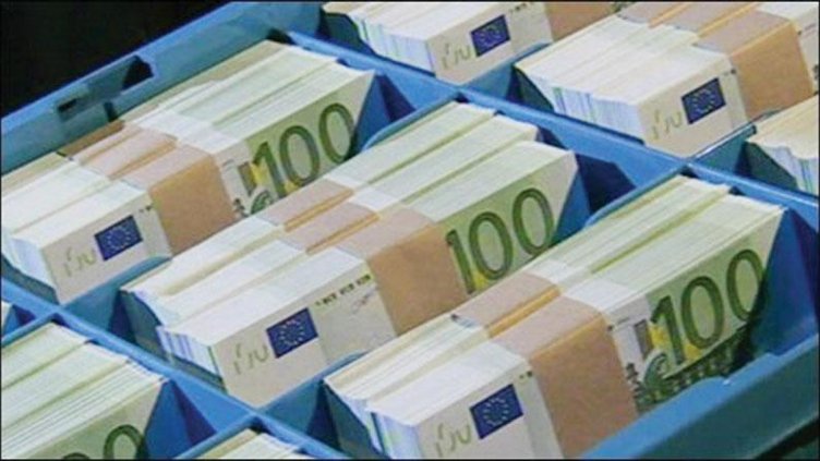 Гърция се нуждае от 74 млрд. евро