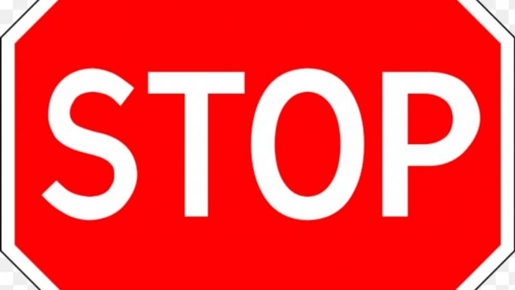 73-годишен не видя "Стоп", блъсна фолксваген във Варна